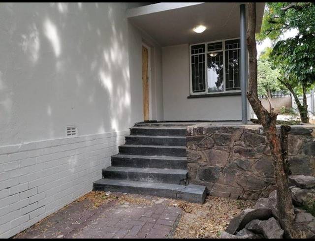 6 BEDROOM HOUSE FOR SALE IN CAPITAL PARK